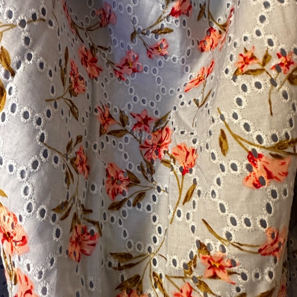 NWT - Cece Women's blouse - Size XL - Picture 4 of 17